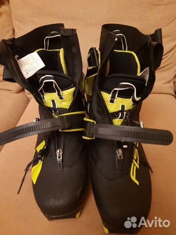 Лыжные ботинки fischer carbonlite 43