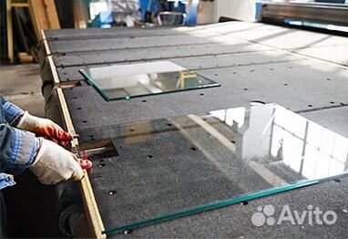 Резка стекла по размерам