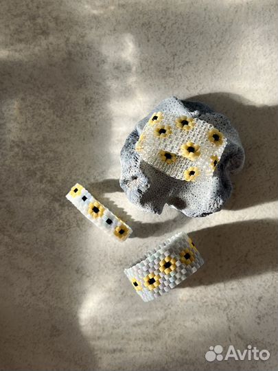 Колечки из бисера. Браслеты из бисера