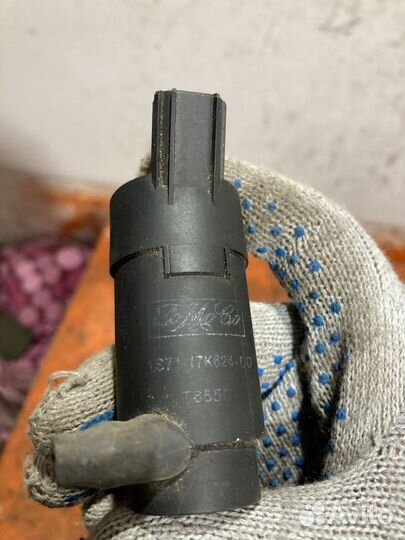 Насос омывателя лобового стекла Volvo S40