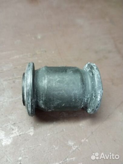 Сайлентблок передний Mazda Tribute EP3