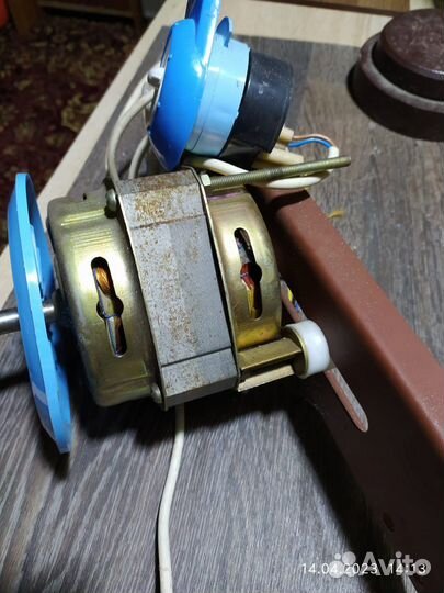 Электродвигатель на стиральную машину