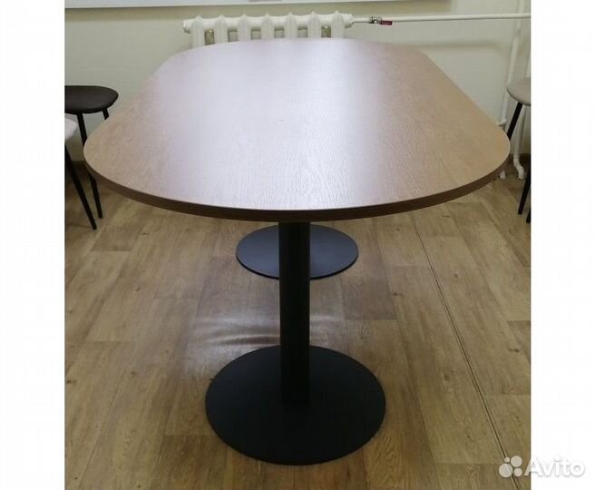 Стол для переговоров. Бесплатная доставка