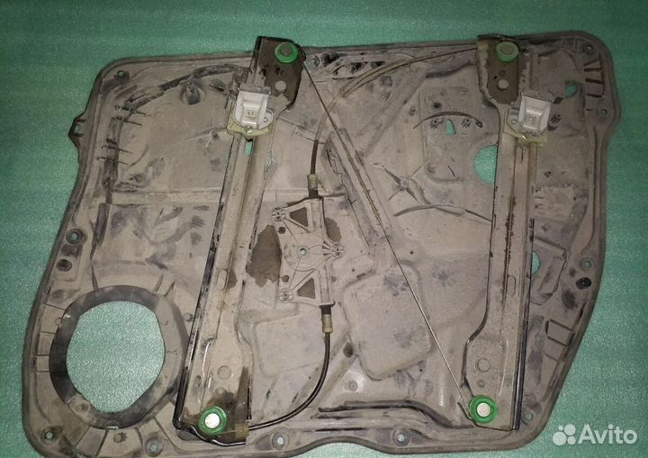 Стеклоподъёмник передний мерседес 166 А 1667200179