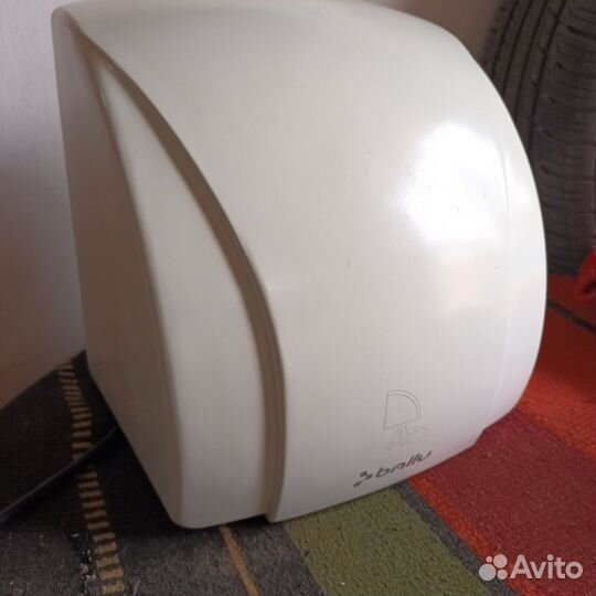 Сушилка рук Ballu