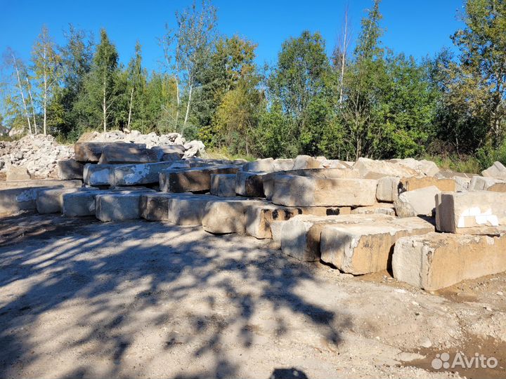 Фундаментные блоки(фбс) столбы освещения б/у