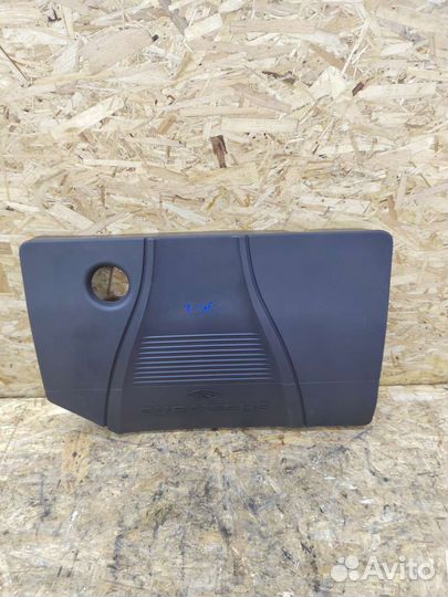 Декоративная крышка двигателя Ford focus 2