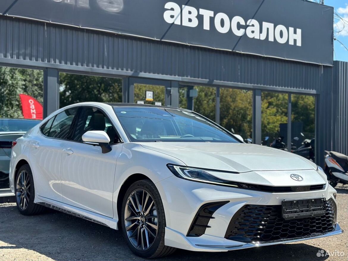 Toyota Camry 2.0 CVT, 2026, 15 км