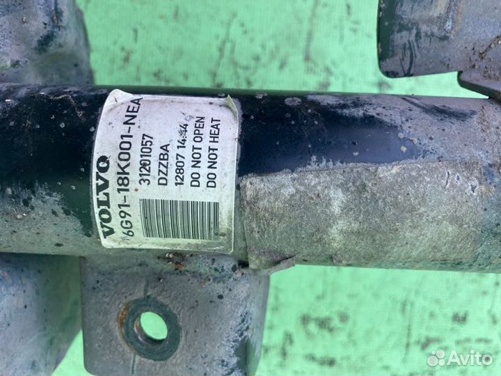 Стойка подвески передняя левая Volvo S80 3.2 2008