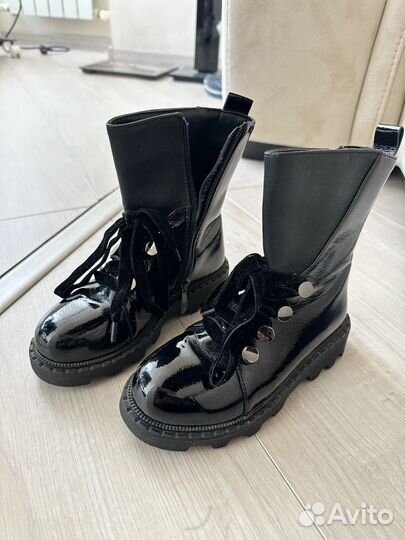 Детские модные ботинки