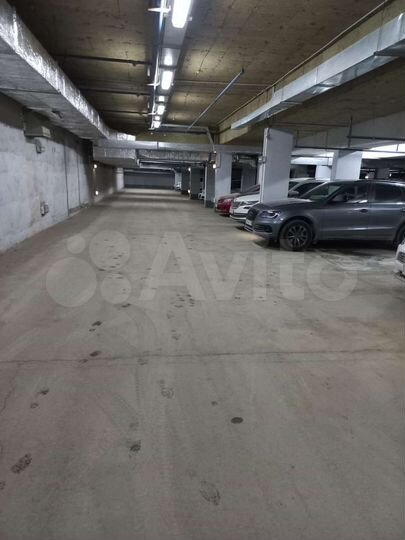 Машиноместо, 13 м²