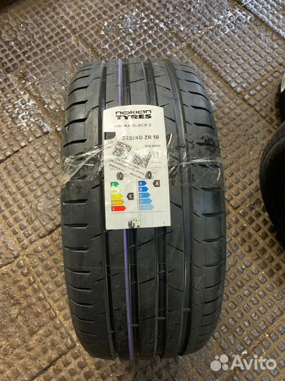 Nokian Tyres Hakka Black 2 225/40 R18 92Y