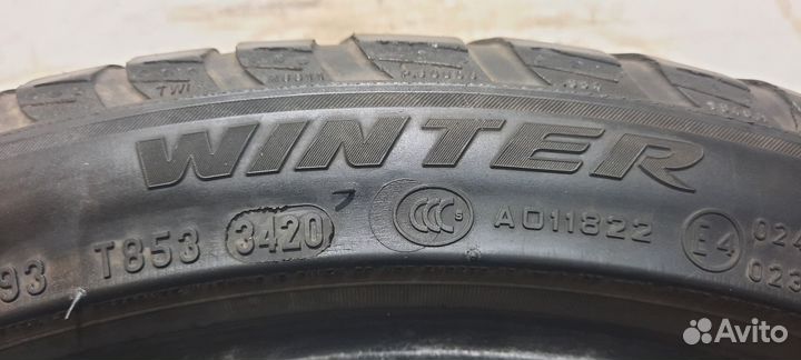 Pirelli Winter Sottozero 3 245/40 R19 98V