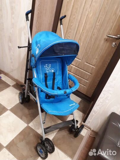 Прогулочная коляска трость
