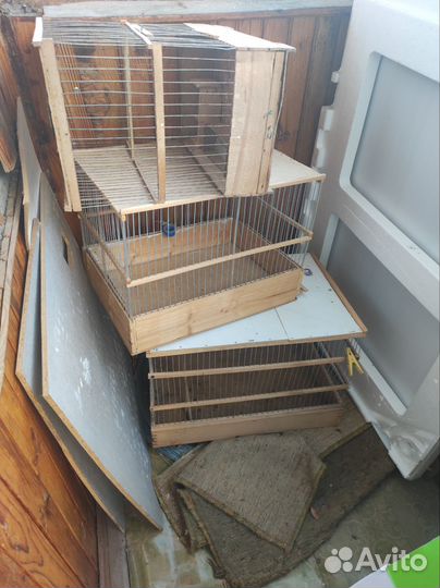 Большая клетка для птиц