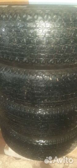 Bridgestone Dueler A/T 265/65 R17