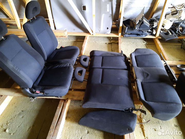 Запчасти на mitsubishi lancer 9