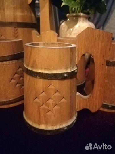 Кружка из дерева