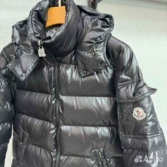 Пуховик Moncler Maya с NFC