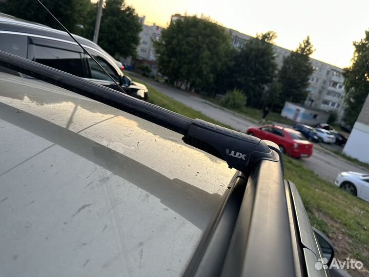 Багажник на рейлинги Lux Hunter