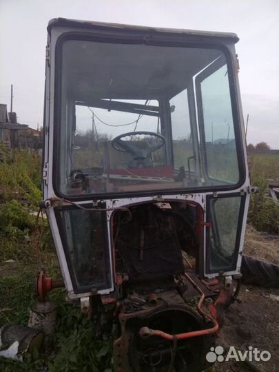 Кабина на трактор юмз