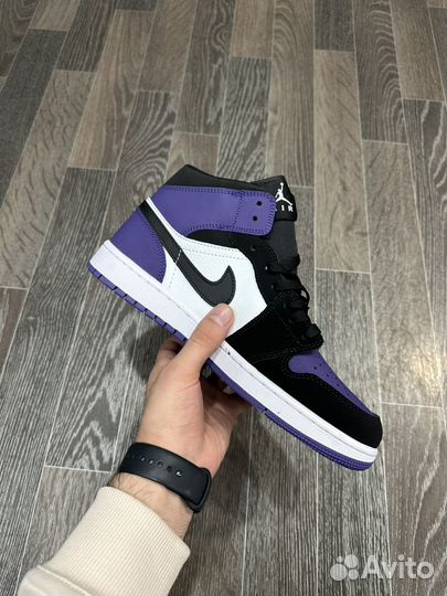 Кроссовки nike air jordan 1 mid