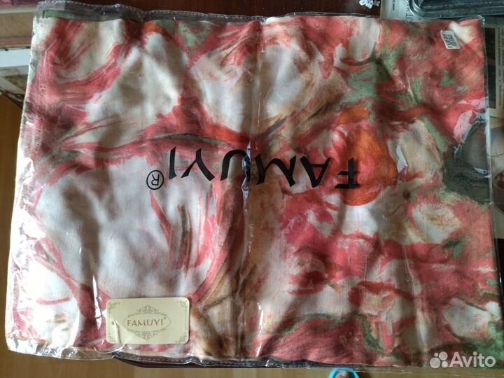 Стильный палантин, аксессуар