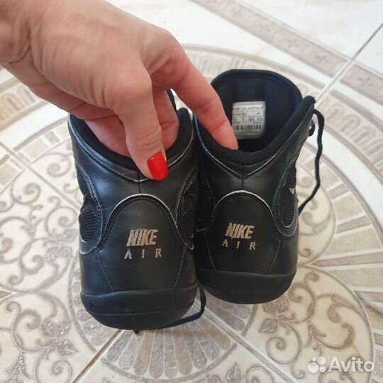 Ботинки Nike 38