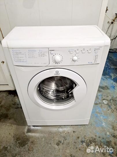 Сма indesit iwub4085 4kg узкая 33см. Доставка