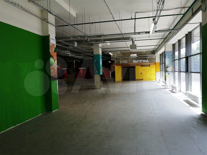 Сдам торговое помещение, 1452 м²