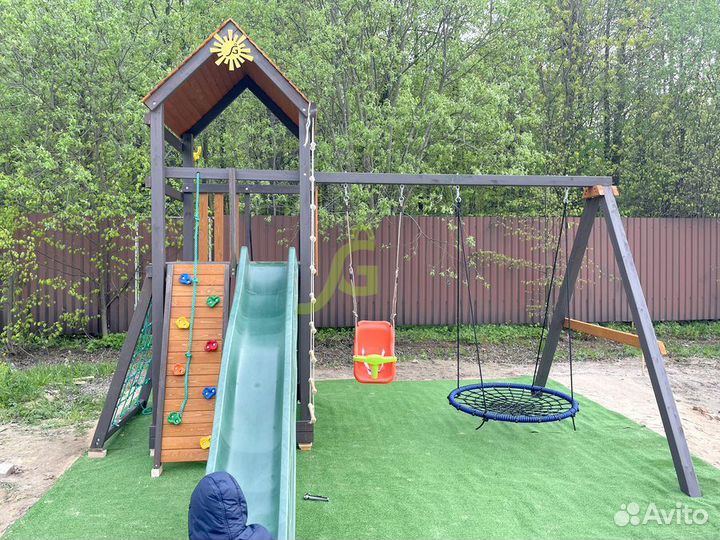 Детский уличный спортивный комплекс