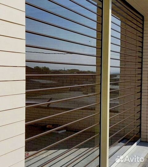 Гаражные секционные ворота рольставни