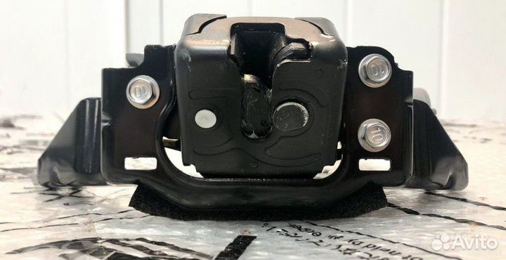 Замок крышки багажника Lexus Rx 4