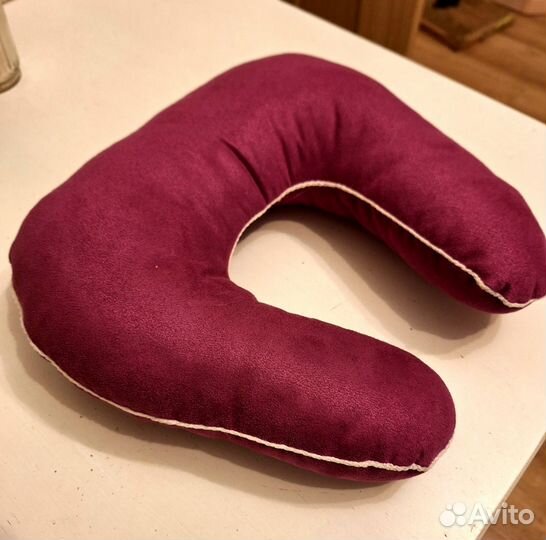 Подушка для путешествий