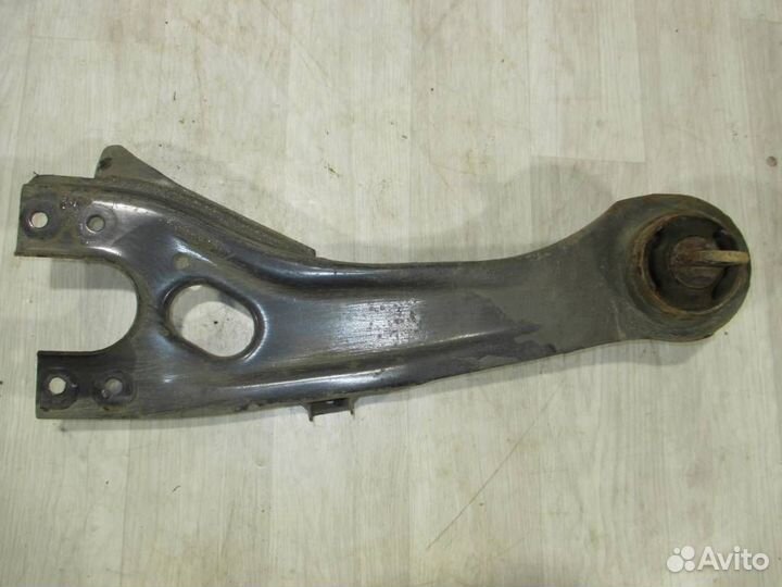 Рычаг задний продольный правый для Kia Ceed 2007