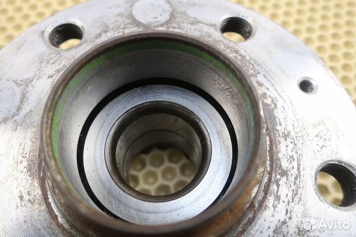 Ступица задняя VW Golf 7