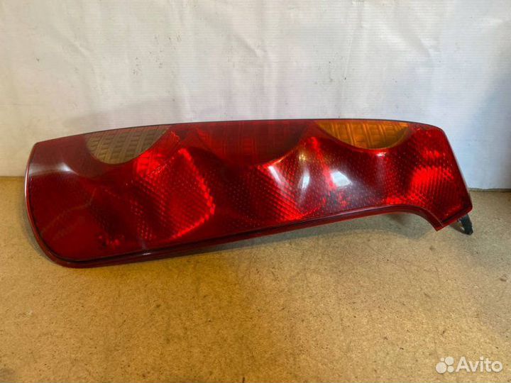 Фонарь задний правый Nissan Note E11 2006-2009