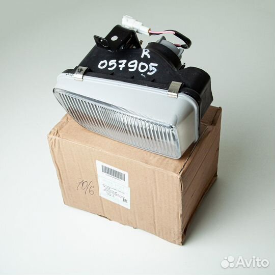 Туманка isuzu giga с 2003 г правая, zevs