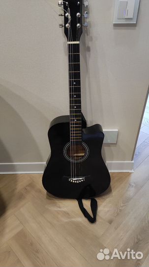 Акустическая гитара