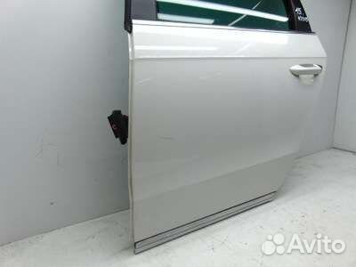 Задняя левая дверь Passat b7