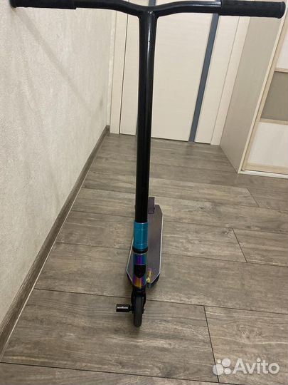 Трюковой самокат mongoose