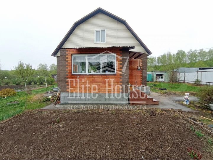 Дом 140 м² на участке 15 сот.