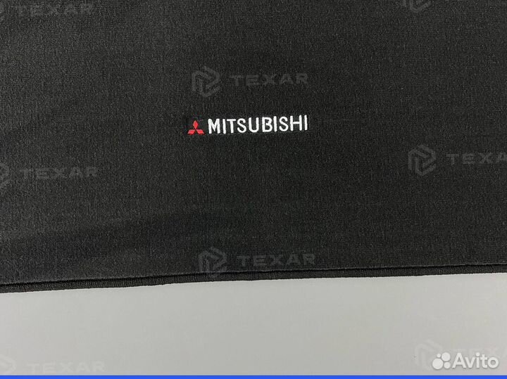Коврик в багажник на Mitsubishi Pajero 3\4