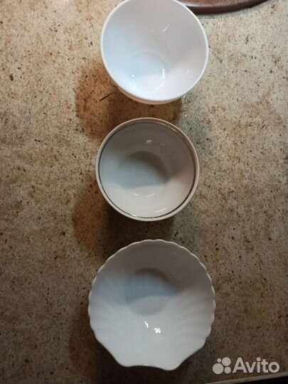 Чайник заварочный, сахарница, пиала, ваза