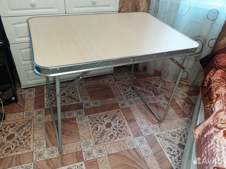 Столик для пикника