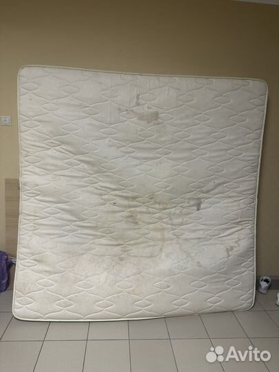 Матрас 200х200