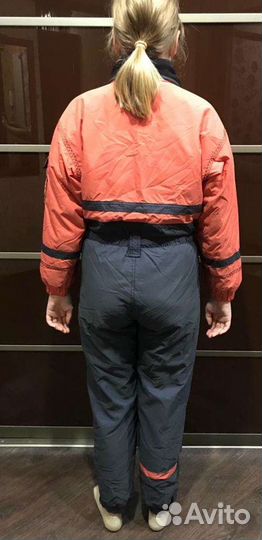 Горнолыжный комбинезон женский