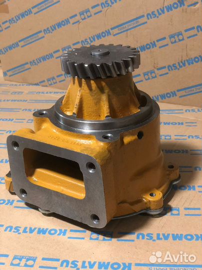 Насос водяной (помпа) Komatsu 6D125E-3