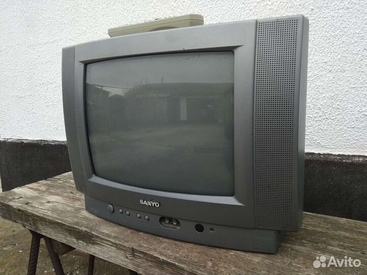 Телевизор Sanyo C-14MD2E