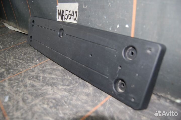 Площадка номерного знака - BMW 1 F20